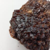 CRISTALES FINOS DE VANADINITA ROJA (Pb5(VO4)3Cl)  - Imagen 5