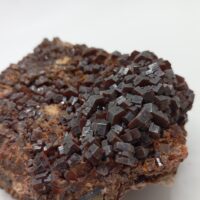 CRISTALES FINOS DE VANADINITA ROJA (Pb5(VO4)3Cl)  - Imagen 6